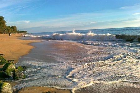 Ullal Beach - Sayara Tours and Travels